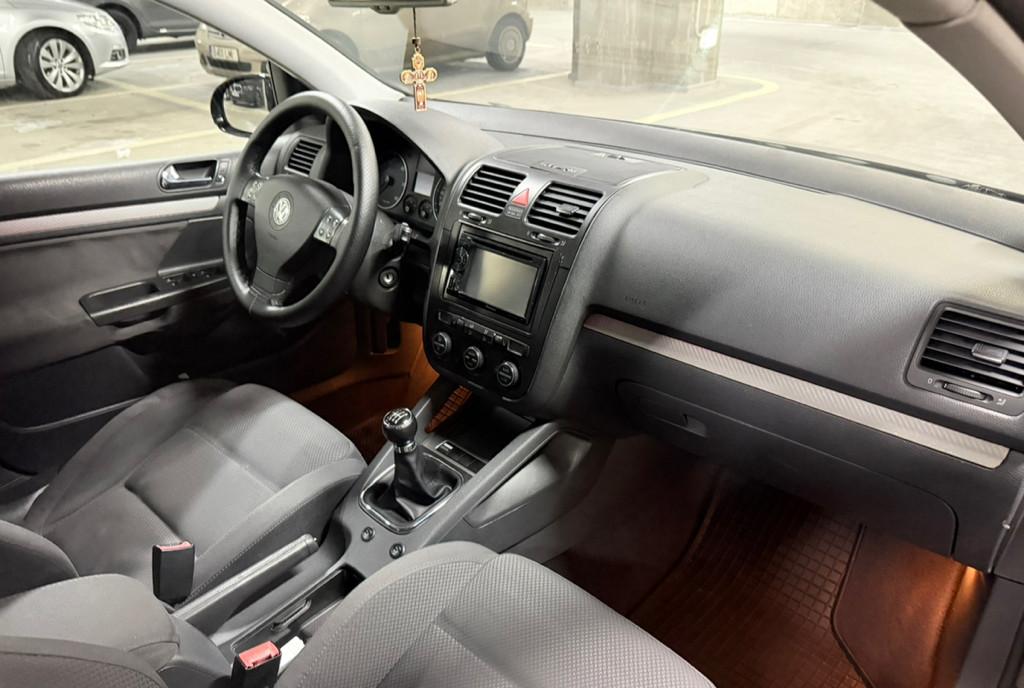 VW Golf 5 2 0 TDI 101CP 2005 Euro 4 Climatronic Icirc ncalzire Scaune 3 490 eur