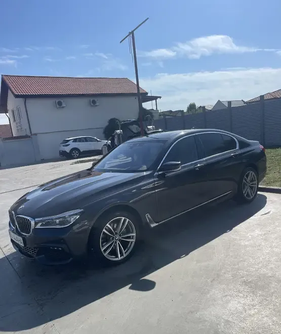 BMW seria 730 XDrive