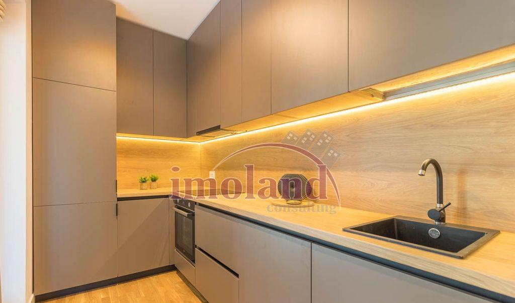 Inchiriere apartament 3 camere cu gradina Avalon Esta