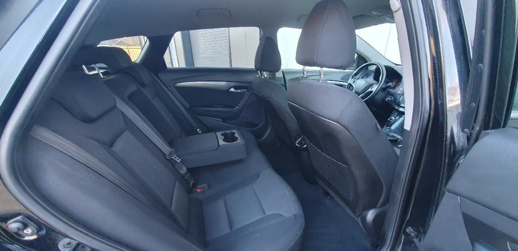 Hyundai i40 Facelift 1 7 CRDi 141 cp Automat 7 1 Viteze Navi KeyLessGo Camera 8 950 eur