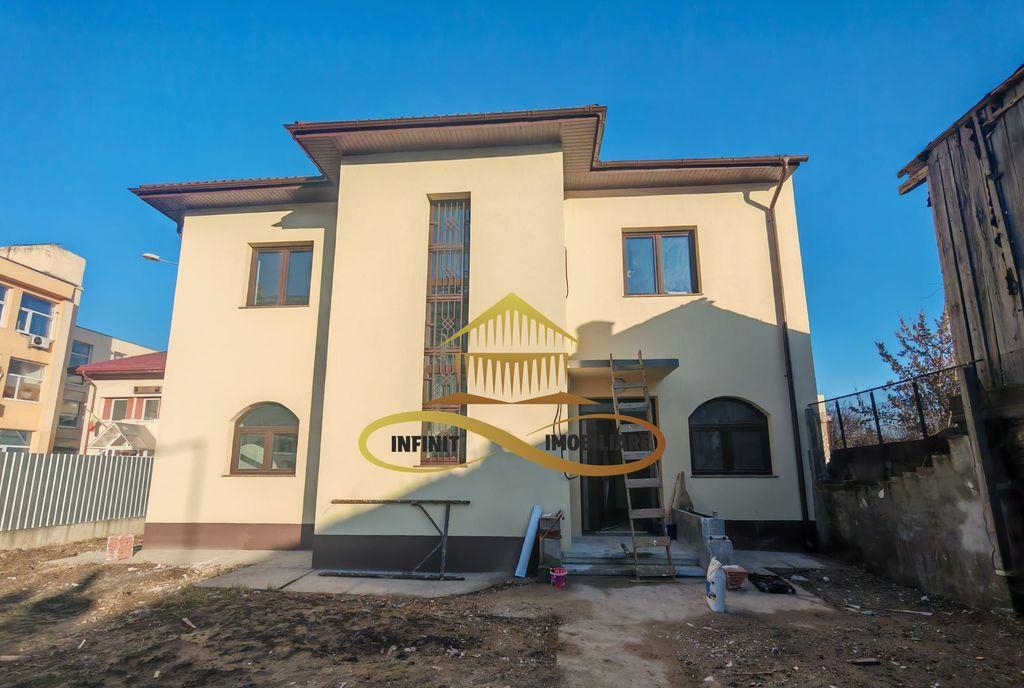 Inchiriez casa zona Nord