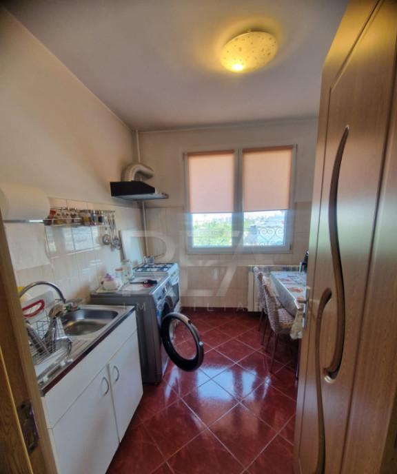 3 camere Obor metrou