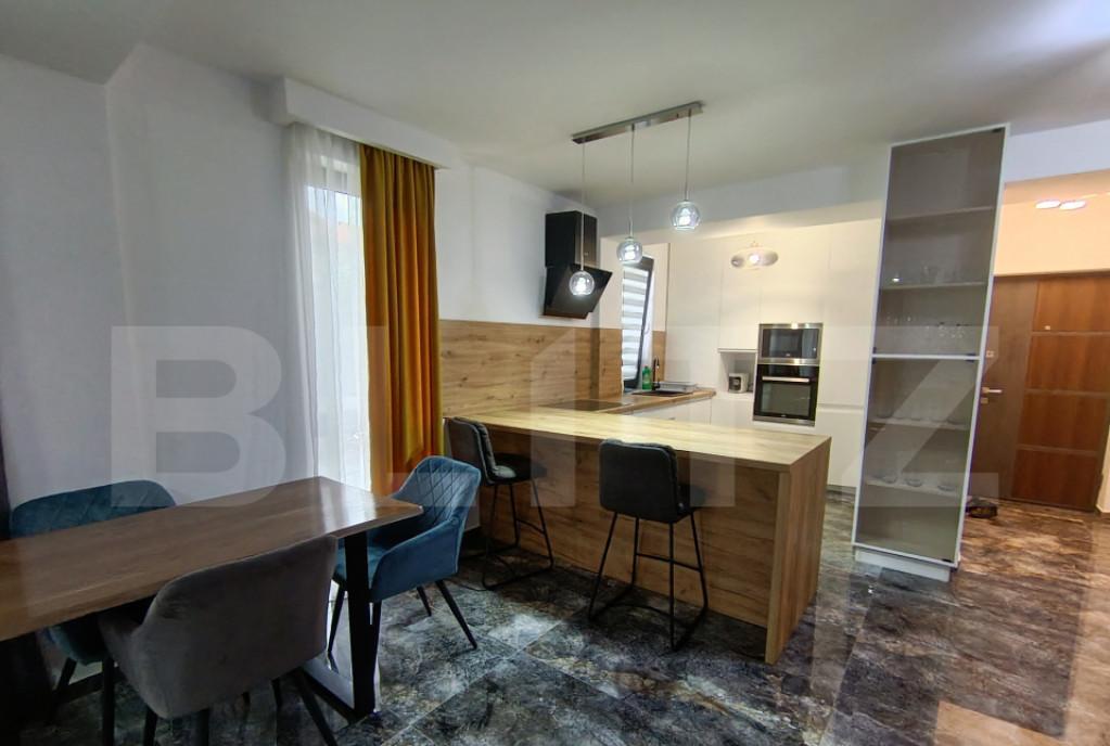 Apartament 3 camere 100 mp strada Crasnei