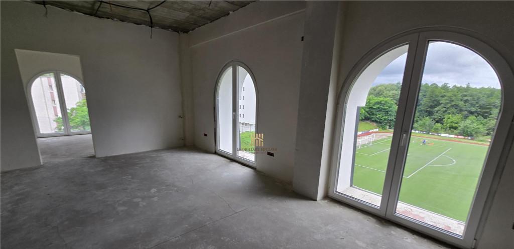 Cladire birouri/clinica medicala/aparthotel ultracentral Suceava