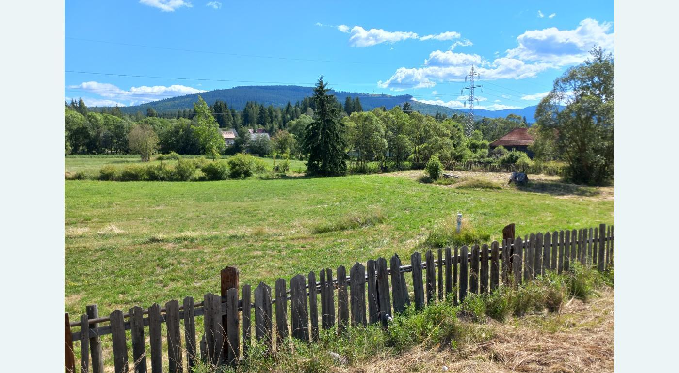 Teren Izvorul Muresului 1700mp la sosea plan