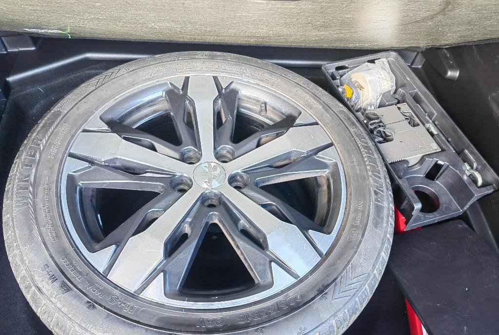 Peugeot 3008 2 0 BLUEHDI 15 000 eur