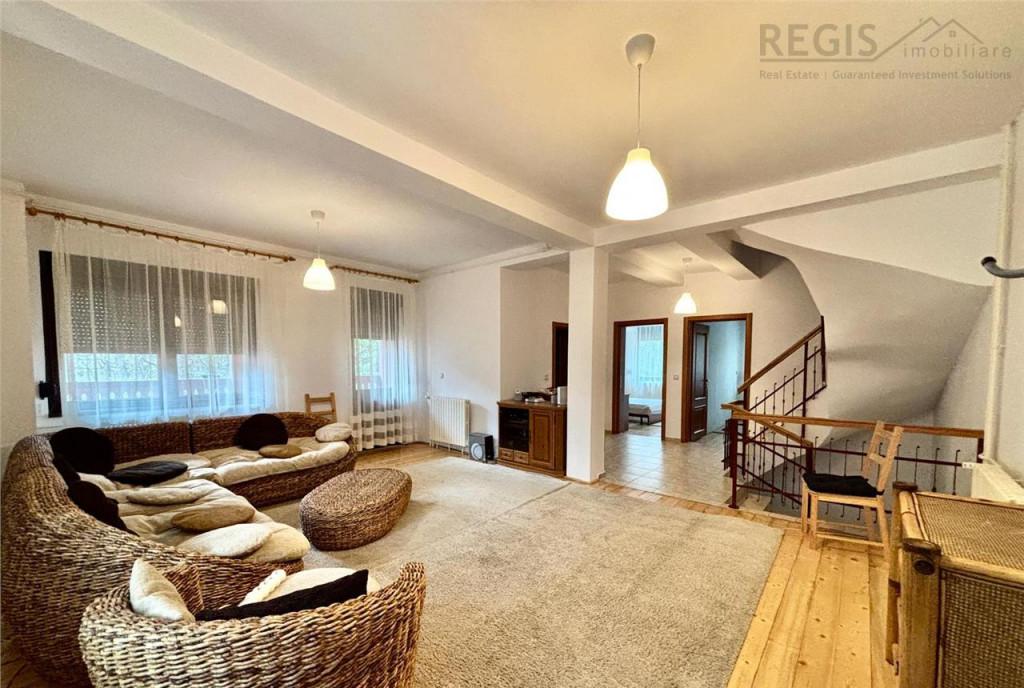 Garsoniera Imobil Nou Busteni Zamora