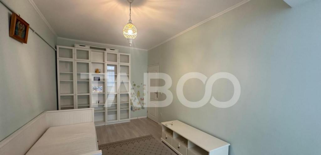 Apartament 2 camere decomandat balcon si parcare Doamna Stan