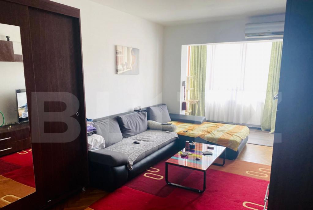 Apartament 2 camere decomandat 43 mp zona Micro ii