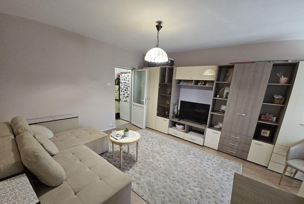 Apartament 2 camere decomandat /Giurgiului/centrala proprie