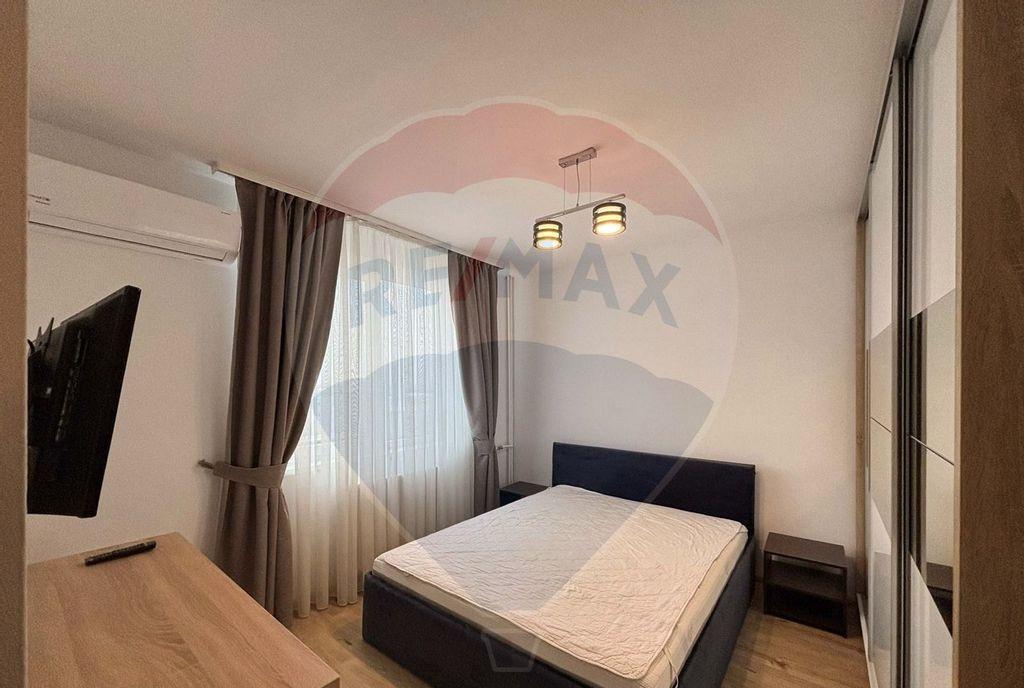 Apartament cu 3 camere de inchiriat - Bulevardul Dacia