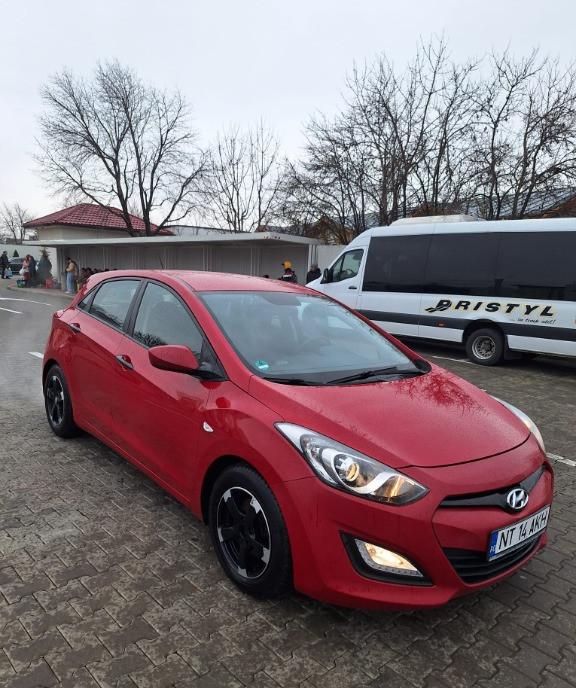 Hyundai i30 1 4 2013 ndash Kilometri Reali Icirc ntretinut Impecabil 4 900 eur