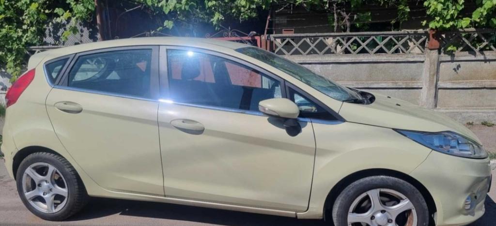 Ford Fiesta 1 4 2 850 eur