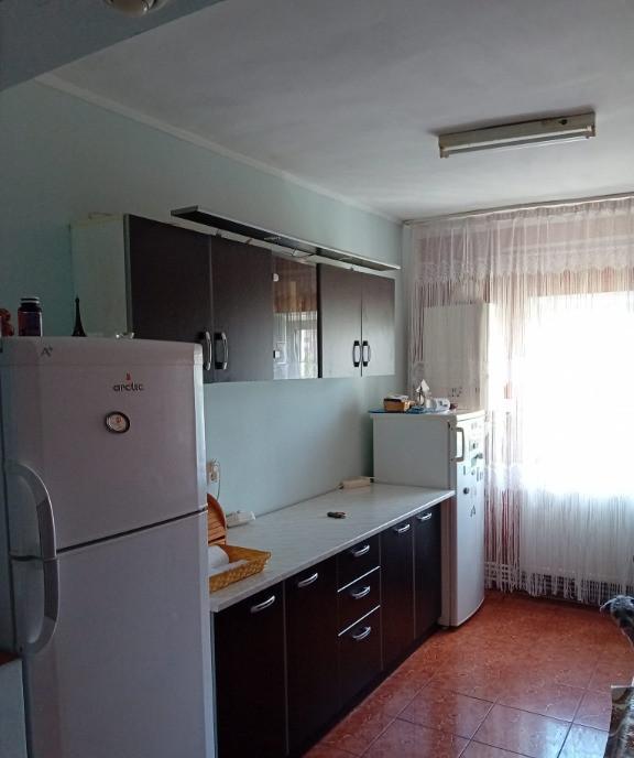 Apartament 4 camere str Marasesti