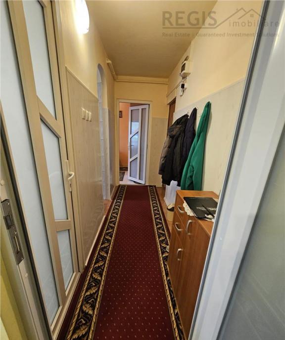 Apartament cu 3 camere zona Astra