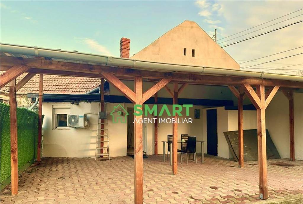 Apartament 2 camere zona Centru Parneava