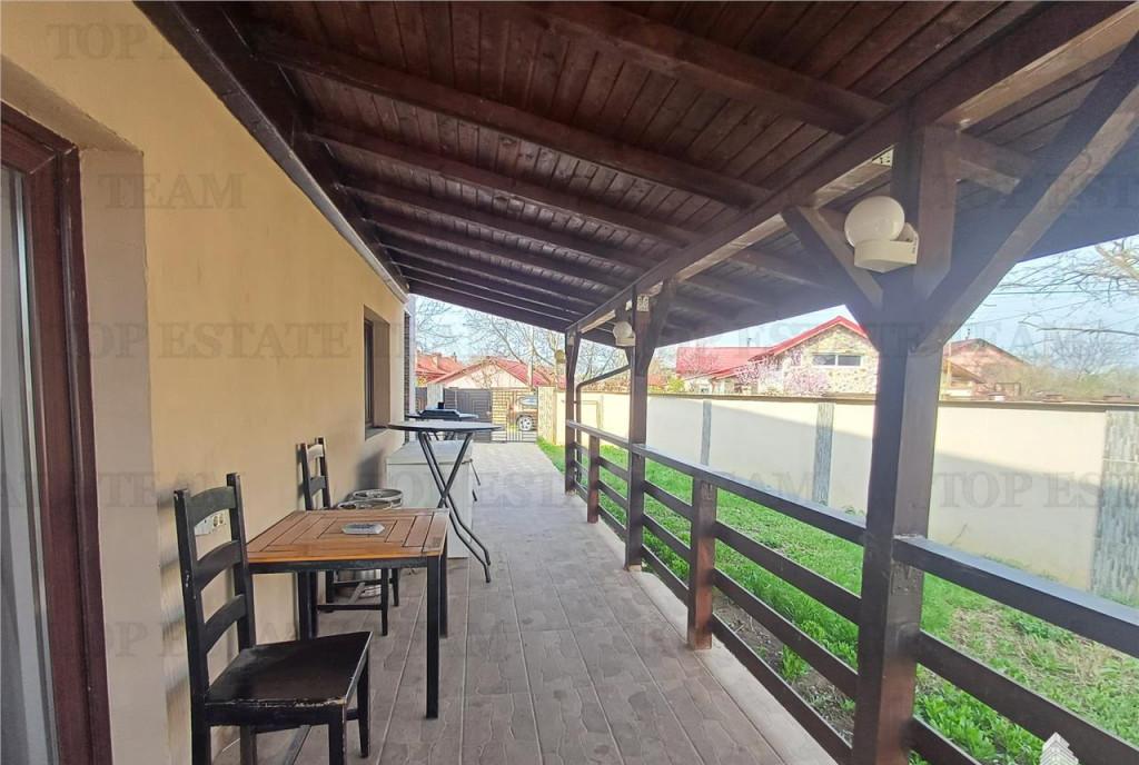 Super pret Vila 5 camere 4 bai la sub 1000e pe mp