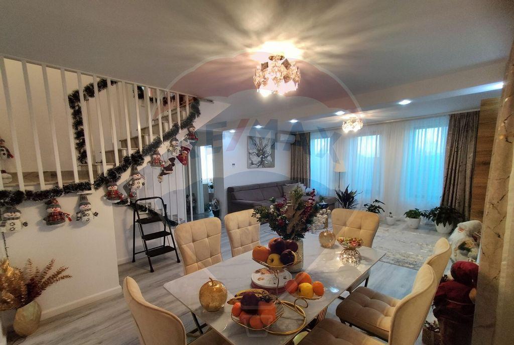 Casa / Vila cu 5 camere la 2 minute de Complex Cosmop