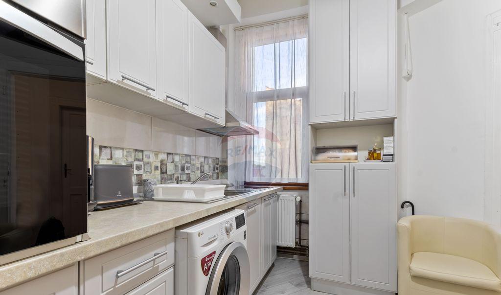 Apartament 4 camere ultracentral de vanzare in Arad