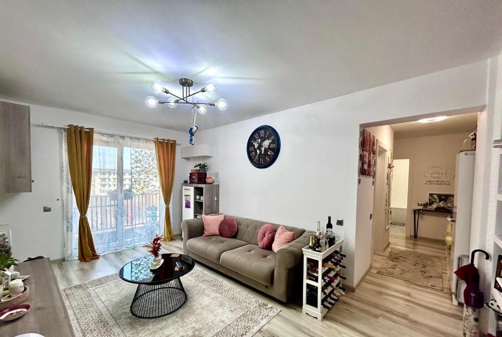 Apartament 2 camere semidecomandat zona Stejarului