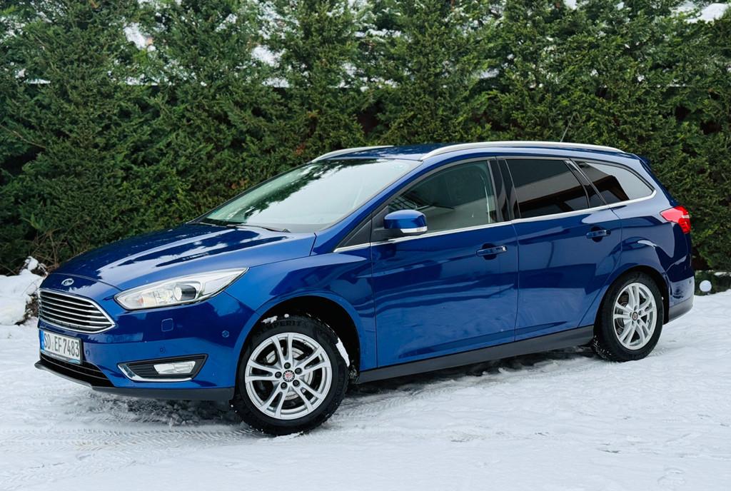 Ford Focus 1 5TDCi/TITANIUM/Xenon/Piele/RAR EFECTUAT 5 999 eur