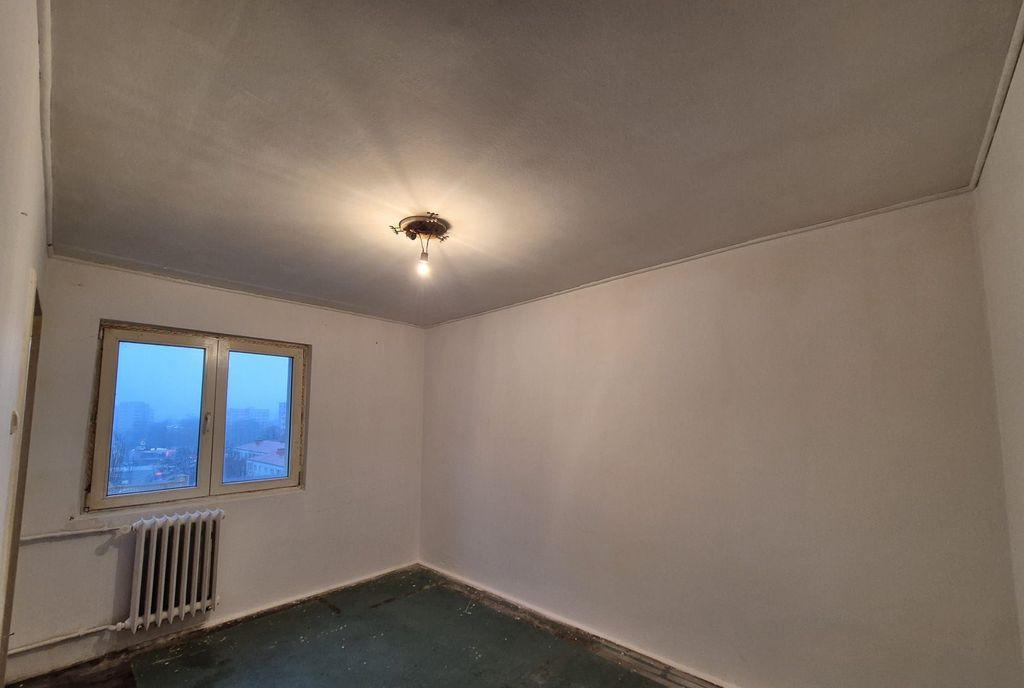 Garsoniera zona Bulevardul 1 Decembrie 1918 Auchan Titan