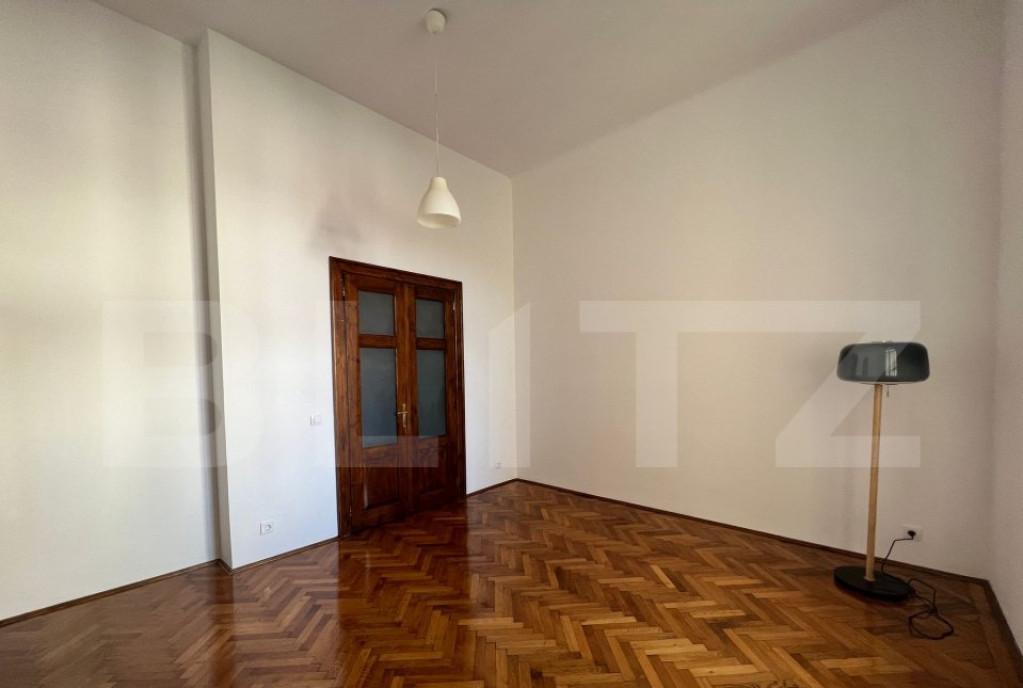Apartament cu cf 3 camere 68 mp zona Vivo Mall
