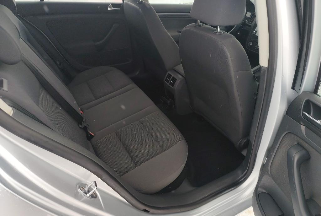 Volkswagen GOLF 5 MPI Motor 1 4 MPI 2 500 eur