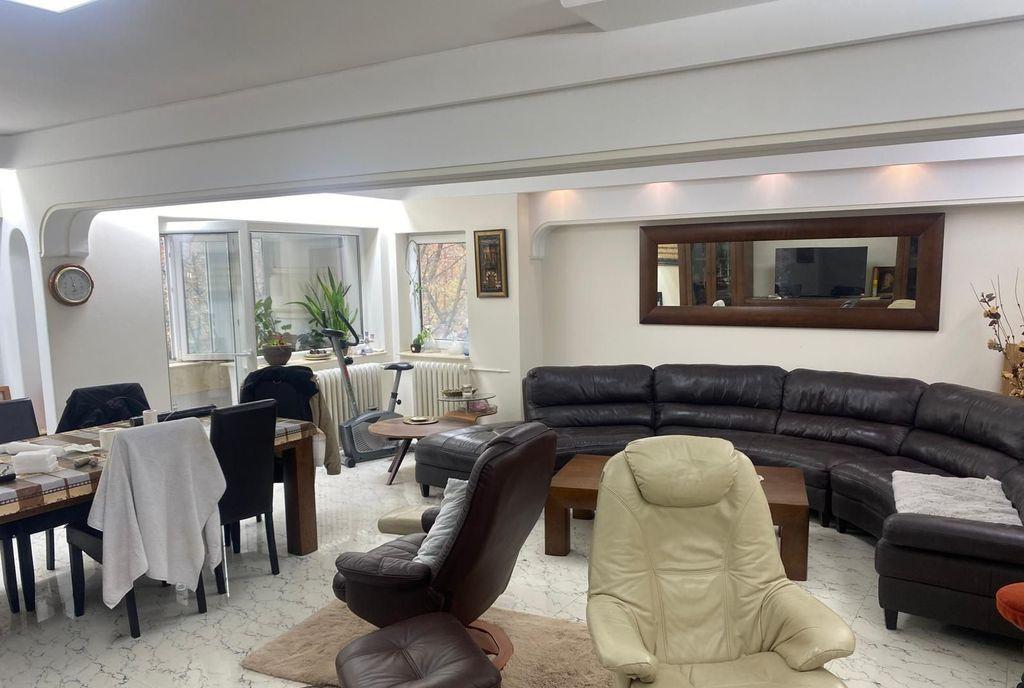 Apartament 4 camere fost 5 Blv Unirii La fantani