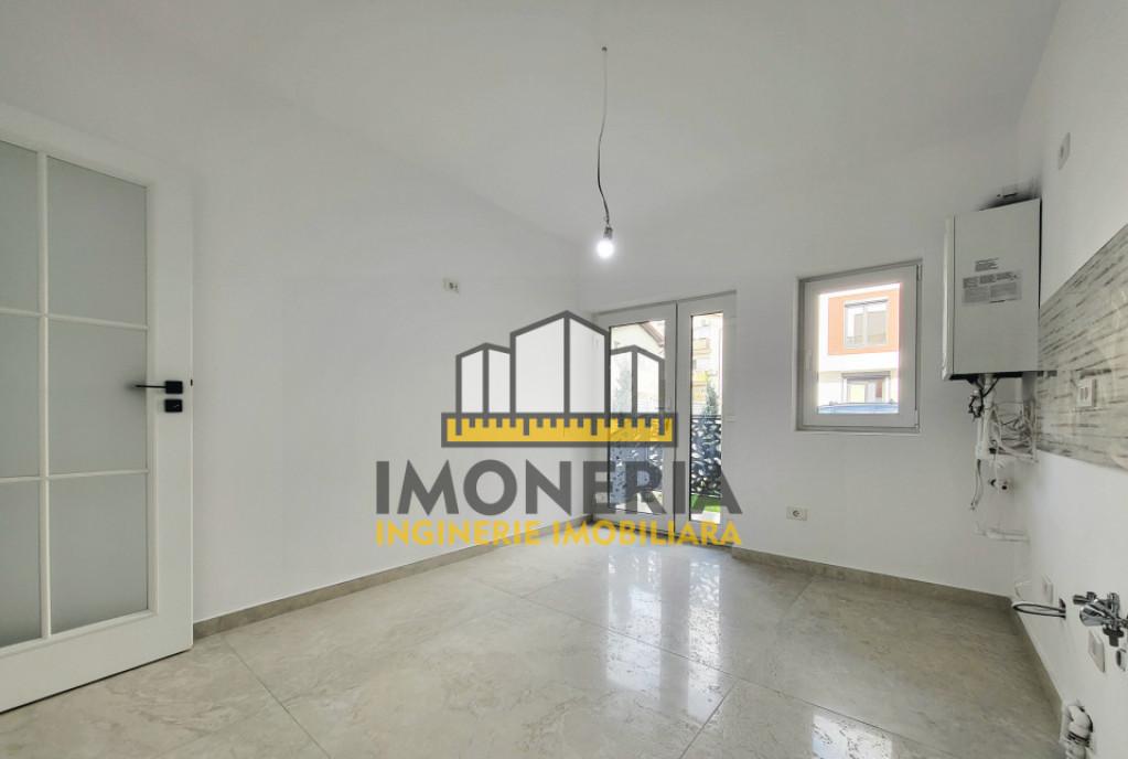 Casa finalizata - - 5 camere terasa cur