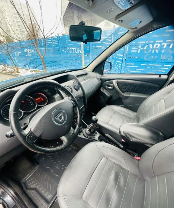 Dacia Duster 1 2 TCe 125 CP 2014 80 000 km REALI Pret 7 990 E 7 990 eur