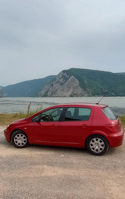 Peugeot 307 1 6 HDI distributia schimbata 1 950 eur