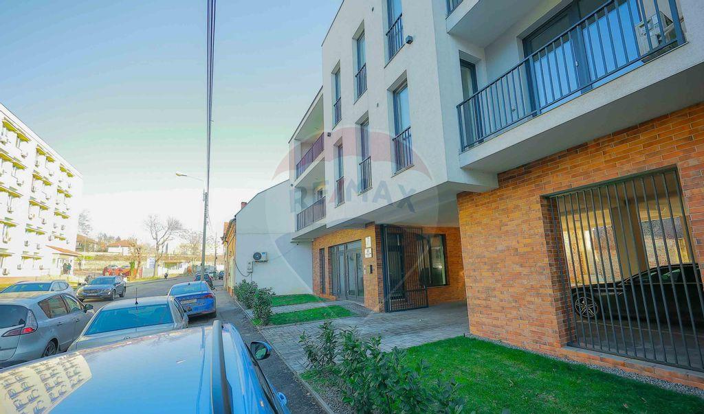 Apartament de inchiriat cu 2 camere si parcare ultrace