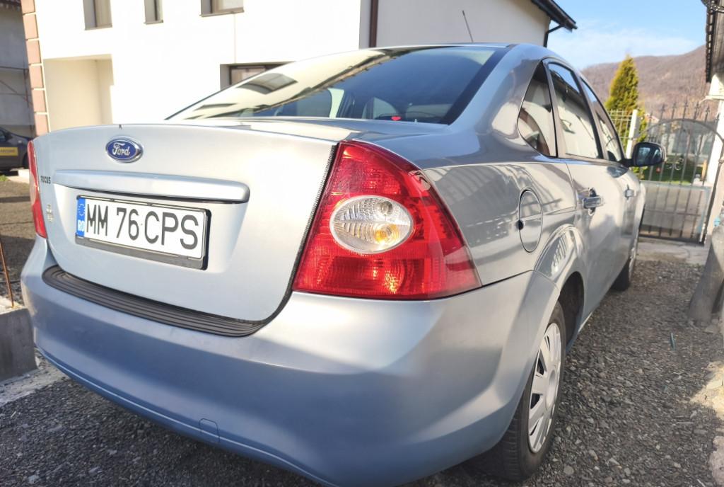 Ford Focus 2 1 6 16v 2 450 eur