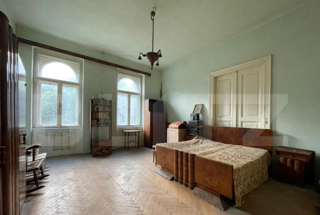 Apartament 4 camere 126 80 mp zona Balcescu