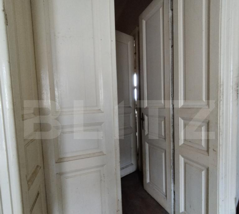 Apartament 4 camere 126 80 mp zona Balcescu