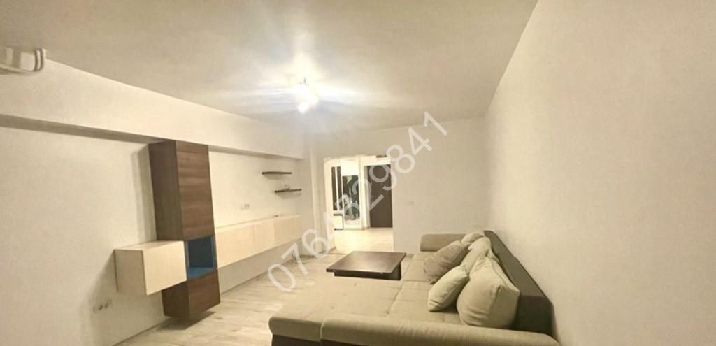 Apart Central 2 cam Bd Unirii zona Alba Iulia Decebal bloc 2000