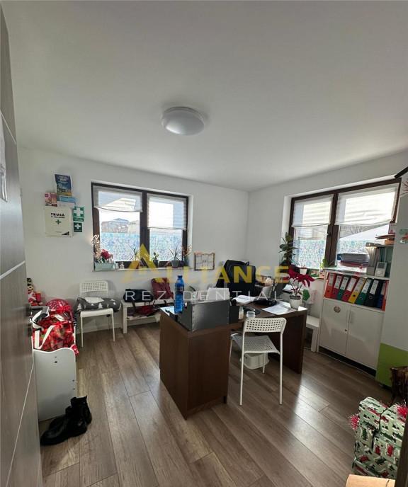 Casa Str Amurgului 300 mp teren 213 mp ut