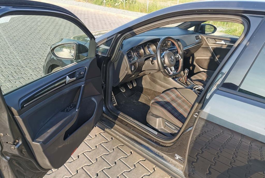 Volkswagen Golf GTI 11 500 eur