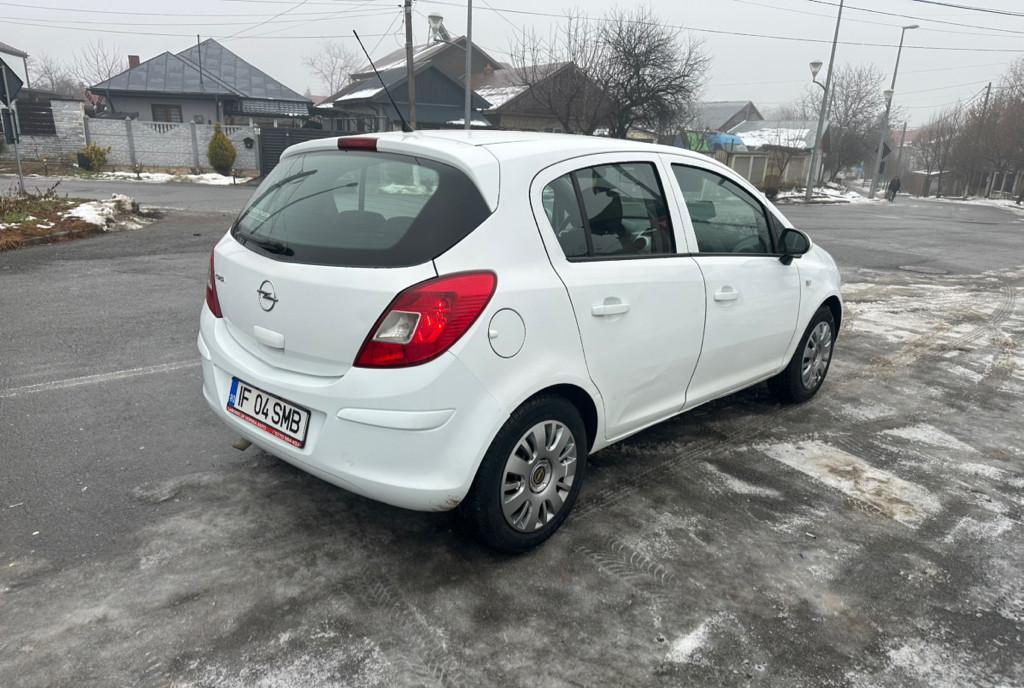 Opel Corsa 2009 1 2 1 900 eur