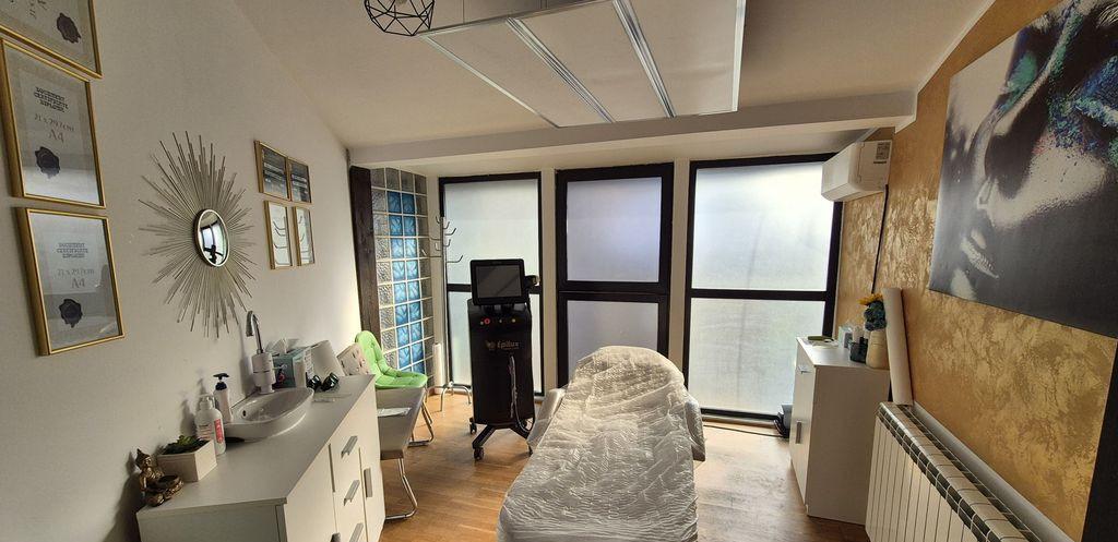 Casa S P 1 Etaj M 170 mp piata Victoriei