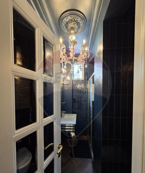 Apartament de lux in stil baroc cu 2 camere de inchiria