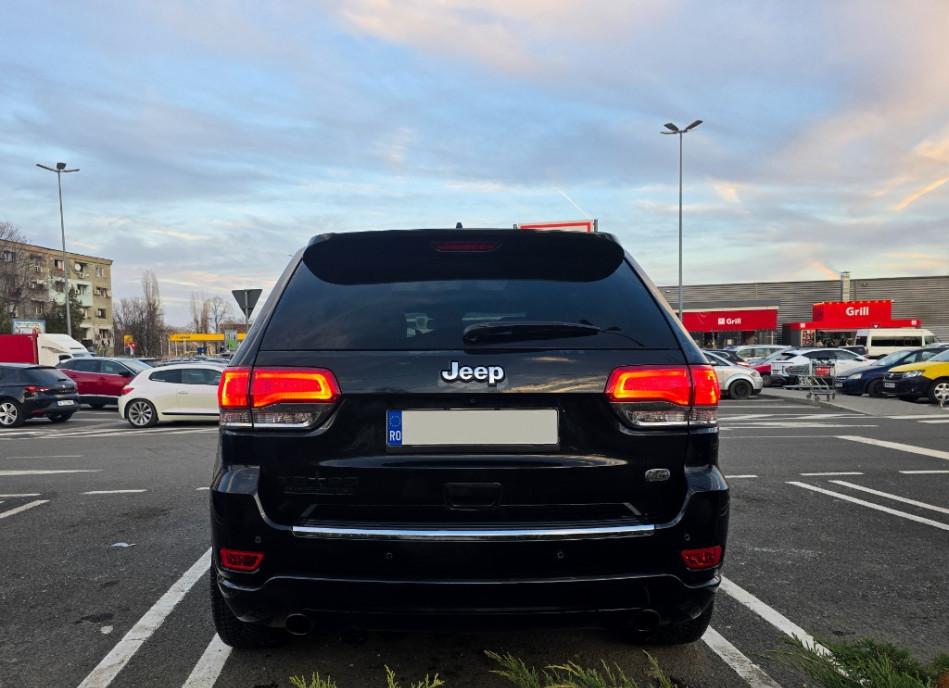 Jeep Grand Cherokee WK2 Fara daune icirc n istoric 12 900 eur