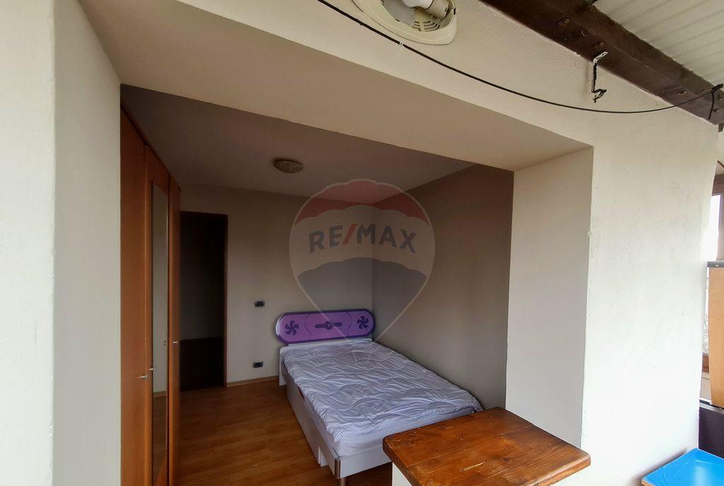 Apartament cu 4 camere de inchiriat in zona spitalului