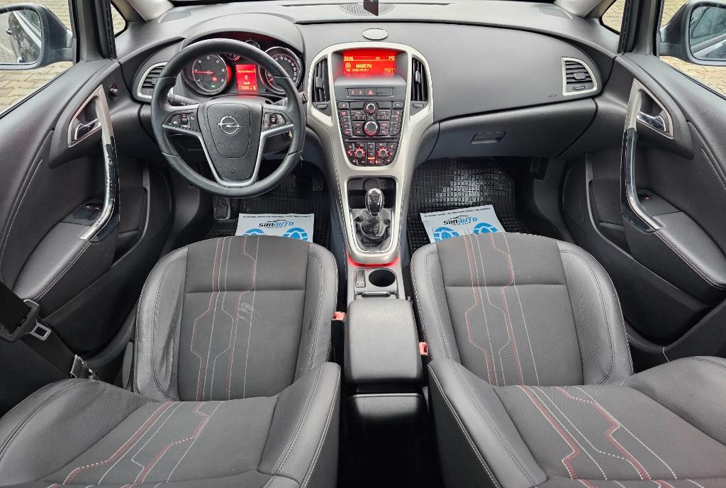 Opel Astra J 2012 1 7 CDTI 125 CP euro 5 / RATE fara avans 4 990 eur