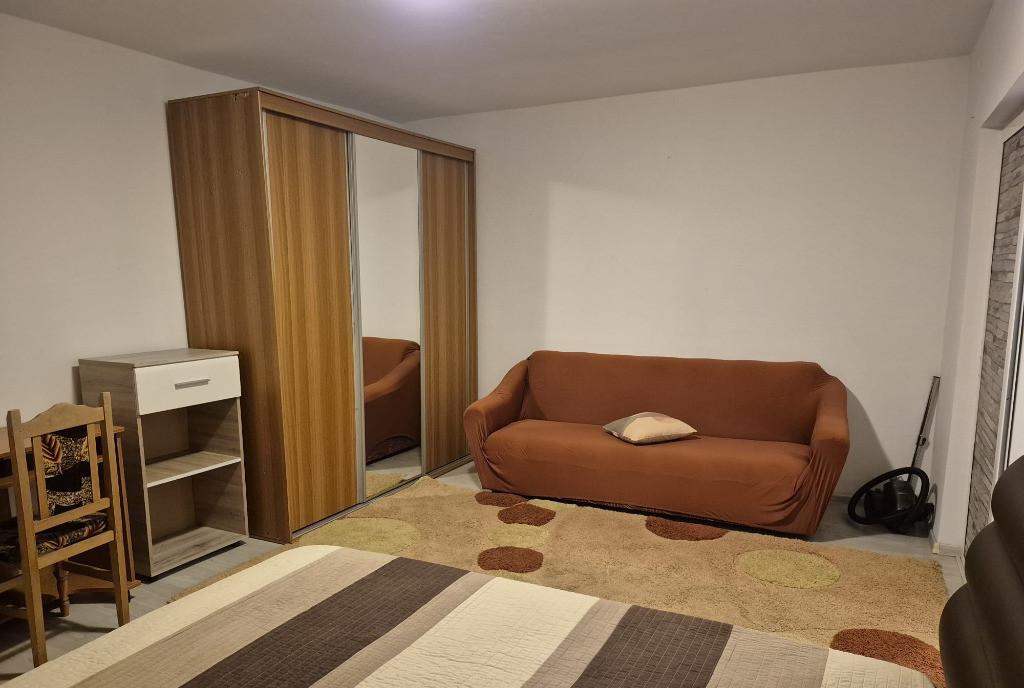 P F inchiriez apartament 1 camera Zimbru Pasaj Octav Bancila