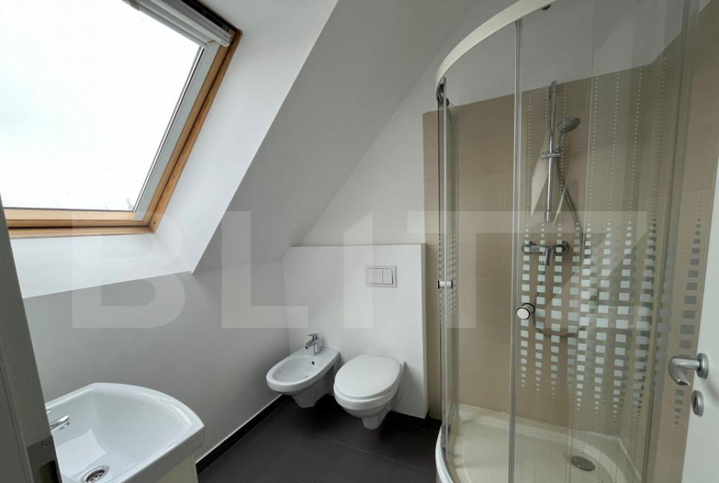 Apartament 4 camere 100 mp zona Torontalului