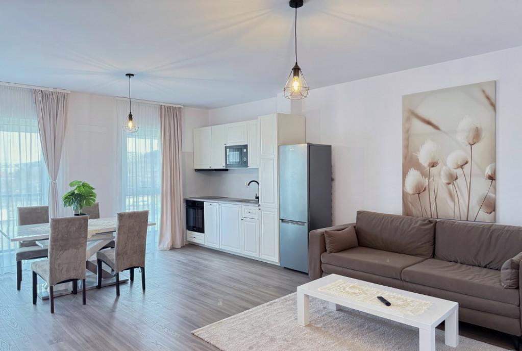 Prima inchiriere Apartament 2 camere totul nou Parcare on