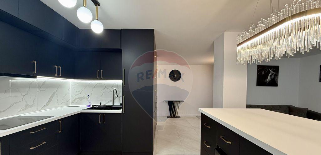 Apartament Spatios cu 3 Dormitoare Living Generos Balco