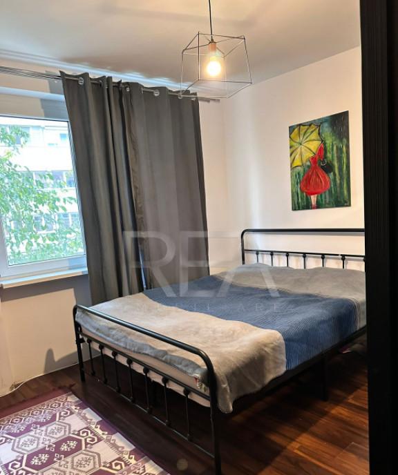 3 camere Tineretului decomandat etaj 4 parcare metrou